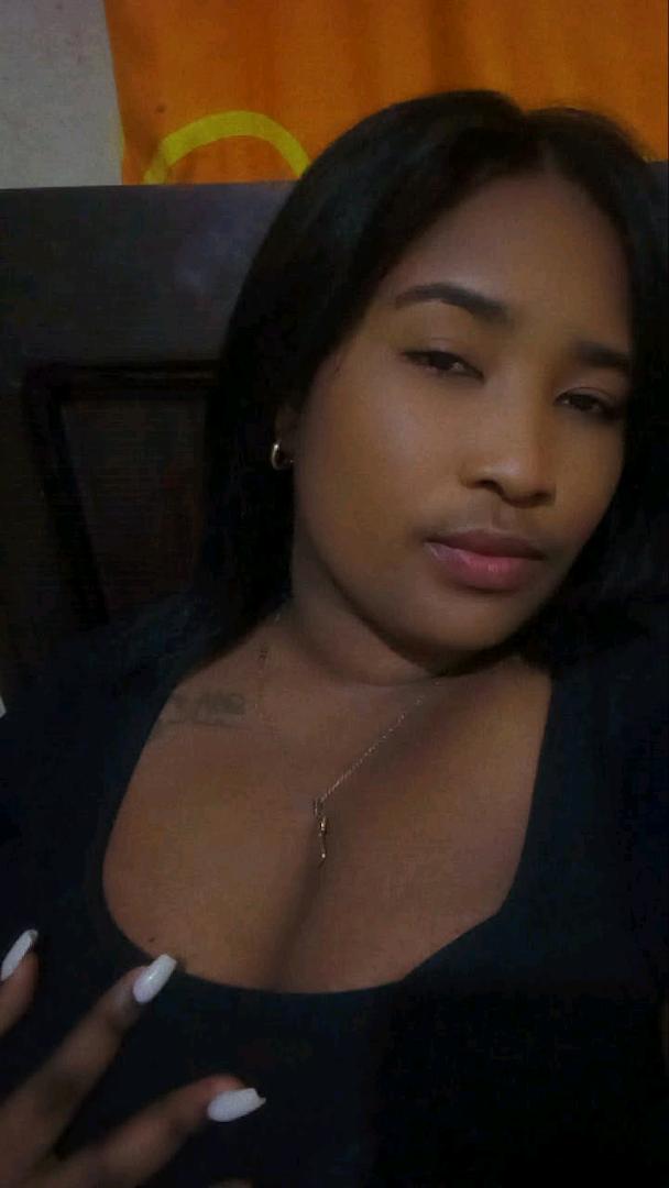 Lixzzy on PandaChat — someone you could meet on Panda Video Chat